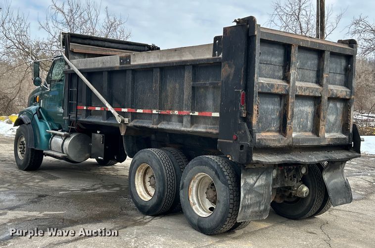 image for item ET6940 1998 Sterling LT9522 dump truck