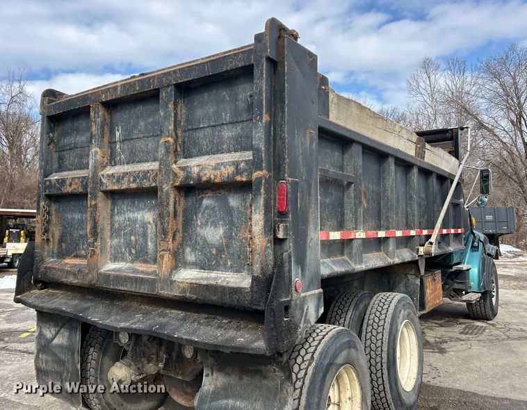 image for item ET6940 1998 Sterling LT9522 dump truck
