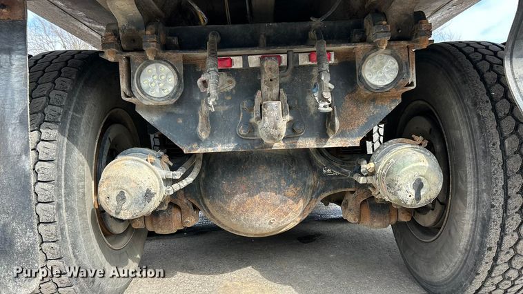 image for item ET6940 1998 Sterling LT9522 dump truck