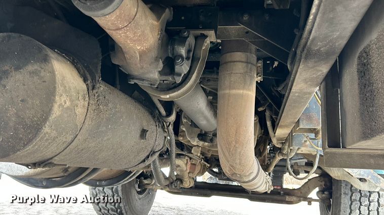 image for item ET6940 1998 Sterling LT9522 dump truck