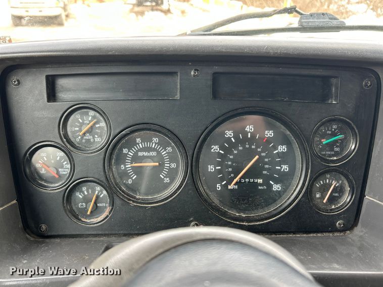 image for item ET6940 1998 Sterling LT9522 dump truck