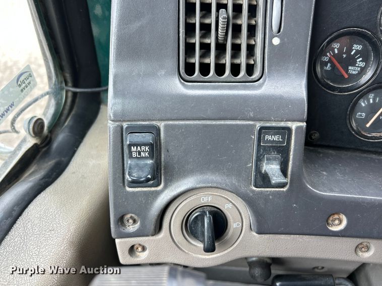 image for item ET6940 1998 Sterling LT9522 dump truck