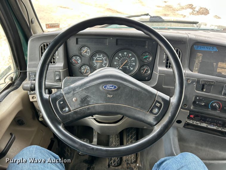 image for item ET6940 1998 Sterling LT9522 dump truck