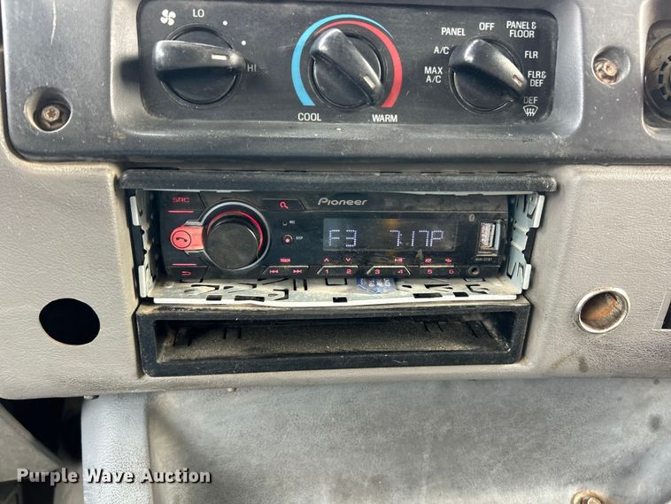 image for item ET6940 1998 Sterling LT9522 dump truck