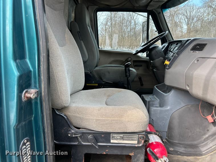 image for item ET6940 1998 Sterling LT9522 dump truck