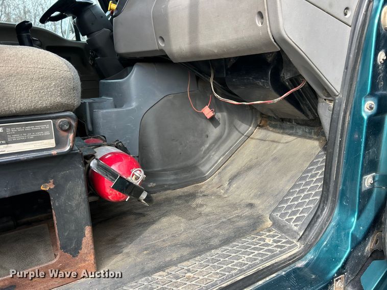 image for item ET6940 1998 Sterling LT9522 dump truck