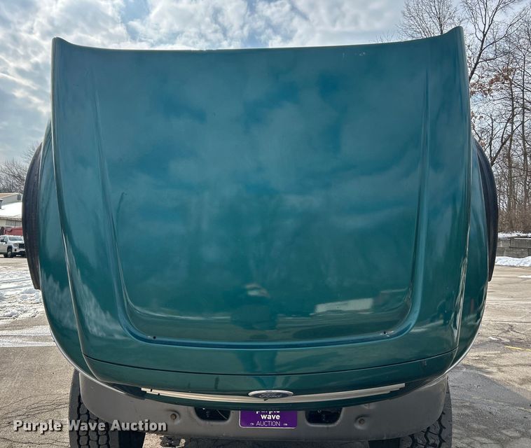 image for item ET6940 1998 Sterling LT9522 dump truck