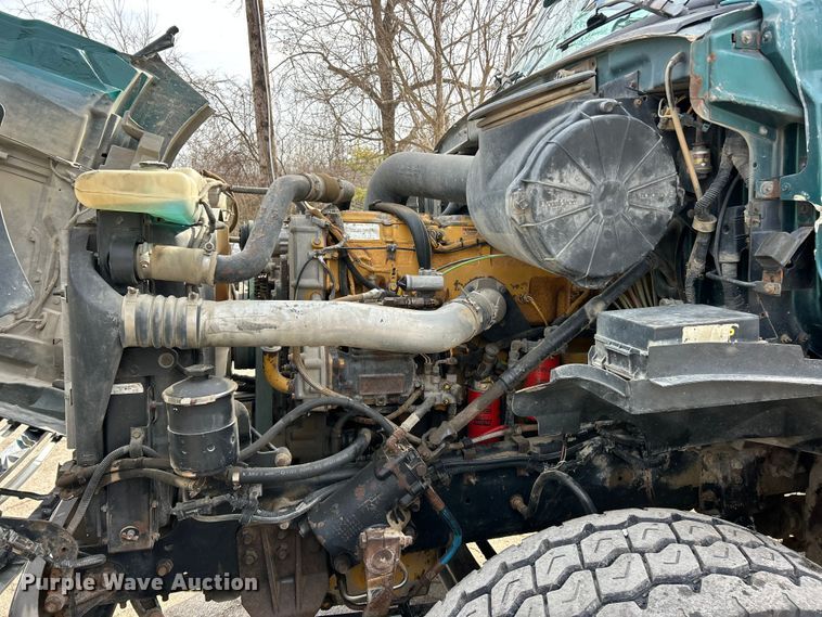 image for item ET6940 1998 Sterling LT9522 dump truck