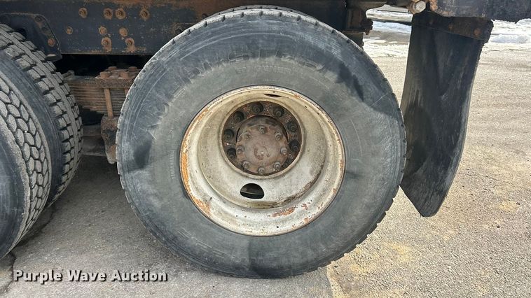 image for item ET6940 1998 Sterling LT9522 dump truck