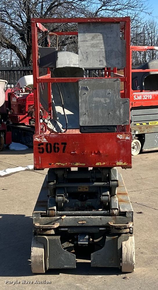 image for item ET6942 2008 Skyjack SJ III 3219 scissor lift