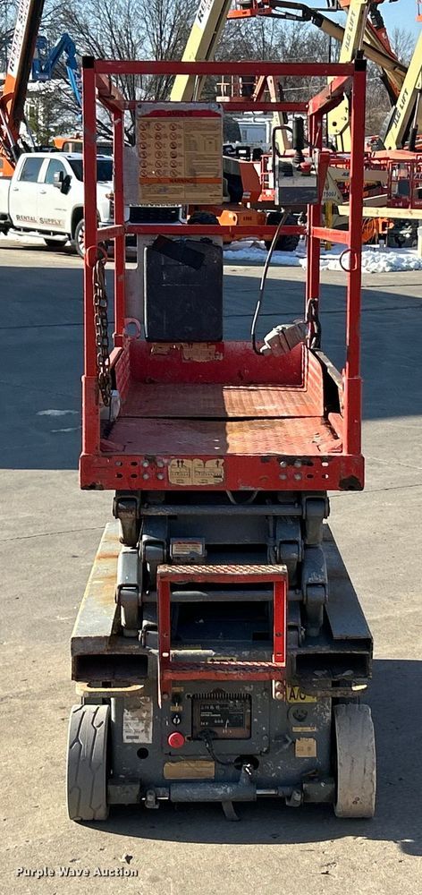 image for item ET6942 2008 Skyjack SJ III 3219 scissor lift