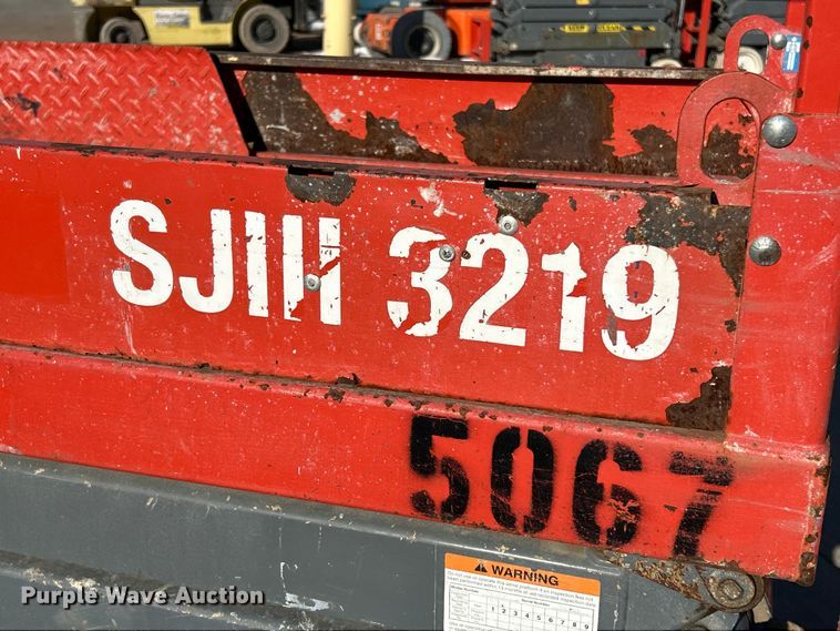 image for item ET6942 2008 Skyjack SJ III 3219 scissor lift
