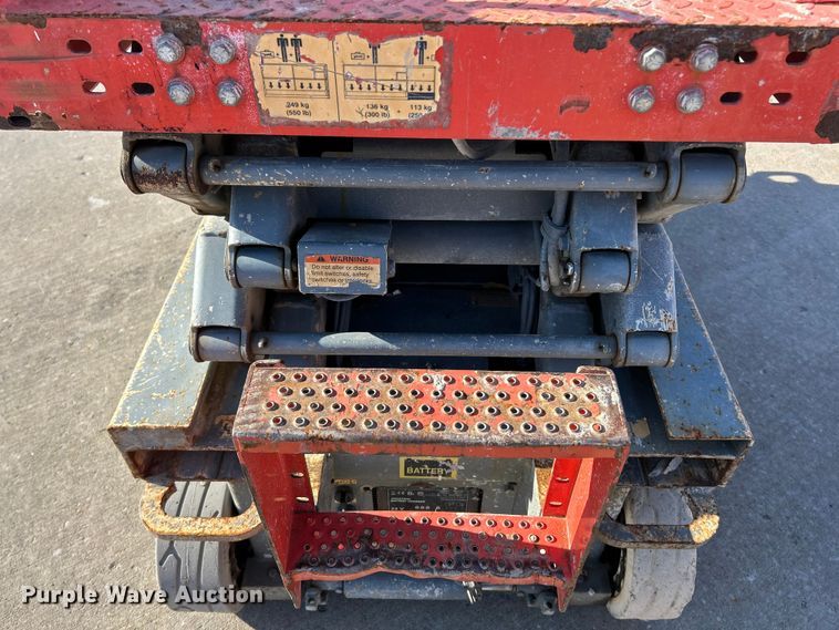 image for item ET6942 2008 Skyjack SJ III 3219 scissor lift