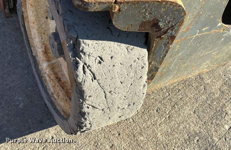 image for item ET6943 2008 SkyJack SJIII 3219 scissor lift