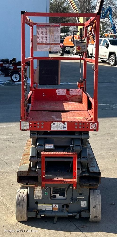 image for item ET6944 2008 Skyjack SJIII 3219 scissor lift