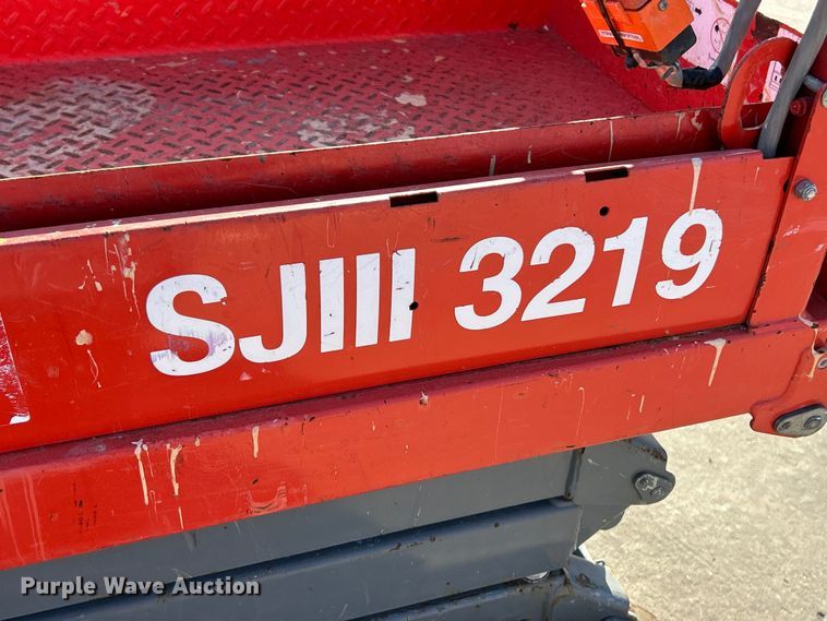 image for item ET6944 2008 Skyjack SJIII 3219 scissor lift
