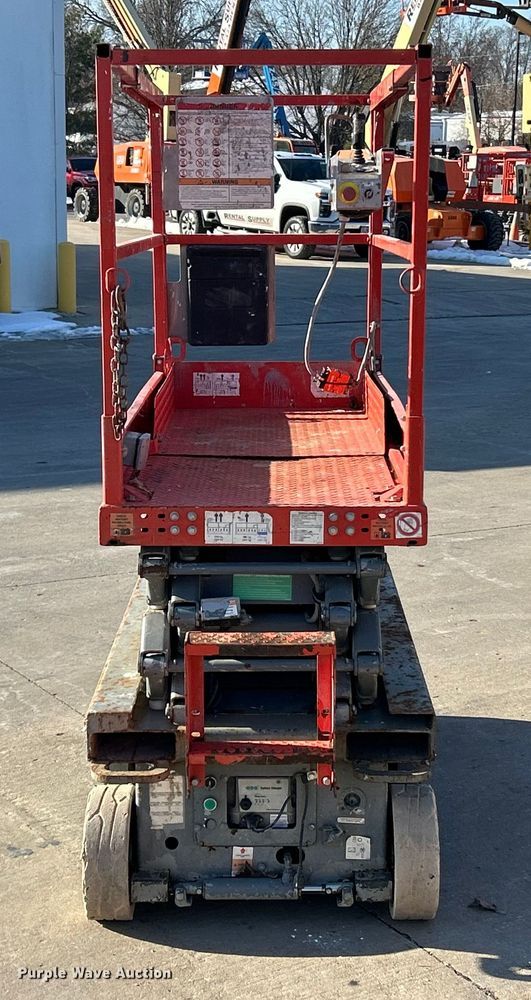 image for item ET6945 2006 Skyjack SJIII 3219 scissor lift