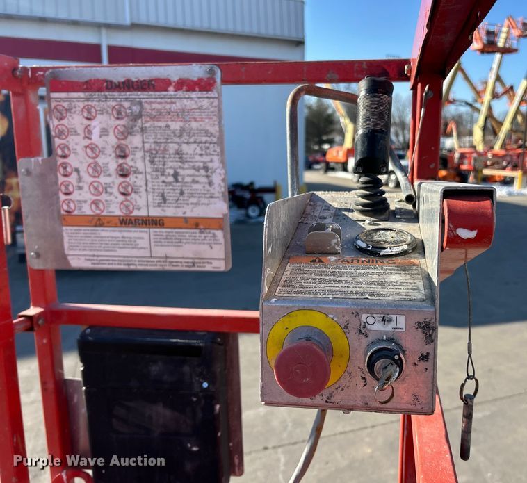 image for item ET6945 2006 Skyjack SJIII 3219 scissor lift