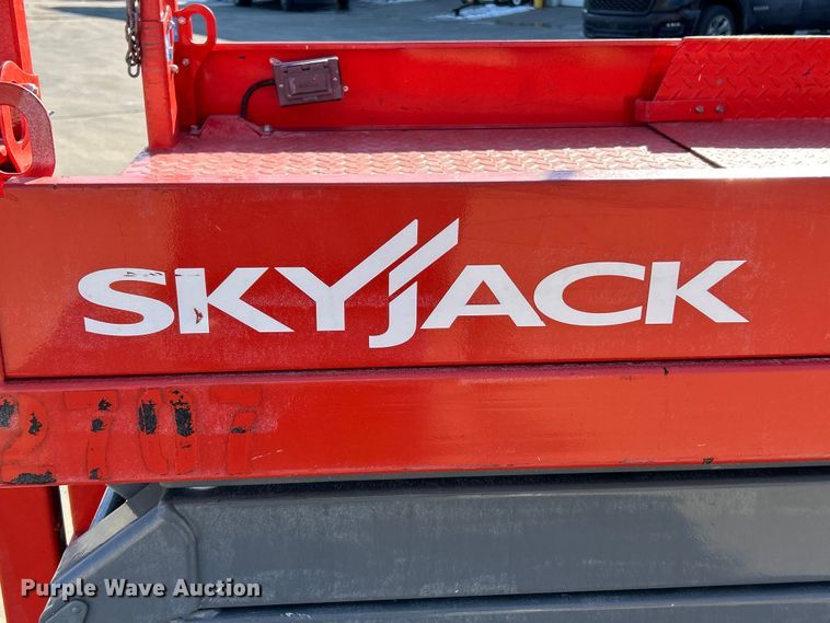 image for item ET6946 2007 Skyjack SJIII 4632 scissor lift
