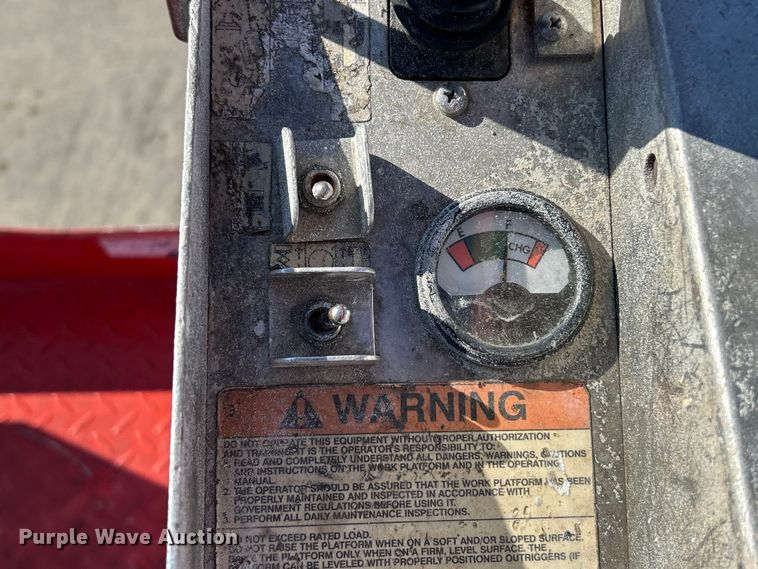 image for item ET6946 2007 Skyjack SJIII 4632 scissor lift