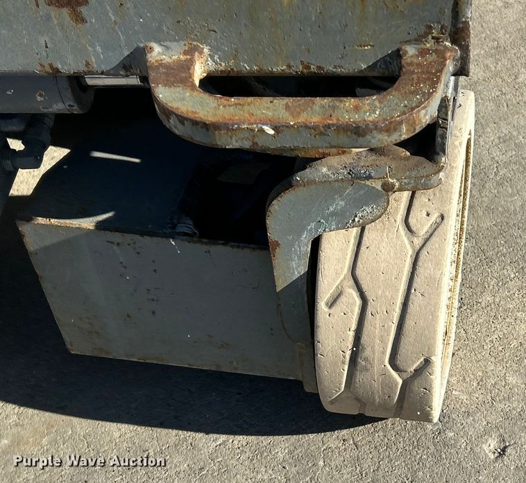 image for item ET6947 2008 Skyjack SJIII 3219 scissor lift