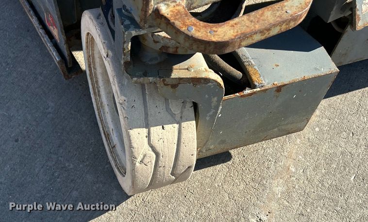 image for item ET6947 2008 Skyjack SJIII 3219 scissor lift