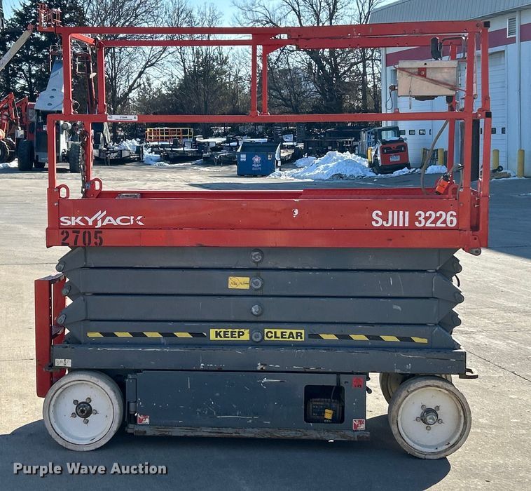 image for item ET6948 2008 Skyjack SJIII 3226 scissor lift
