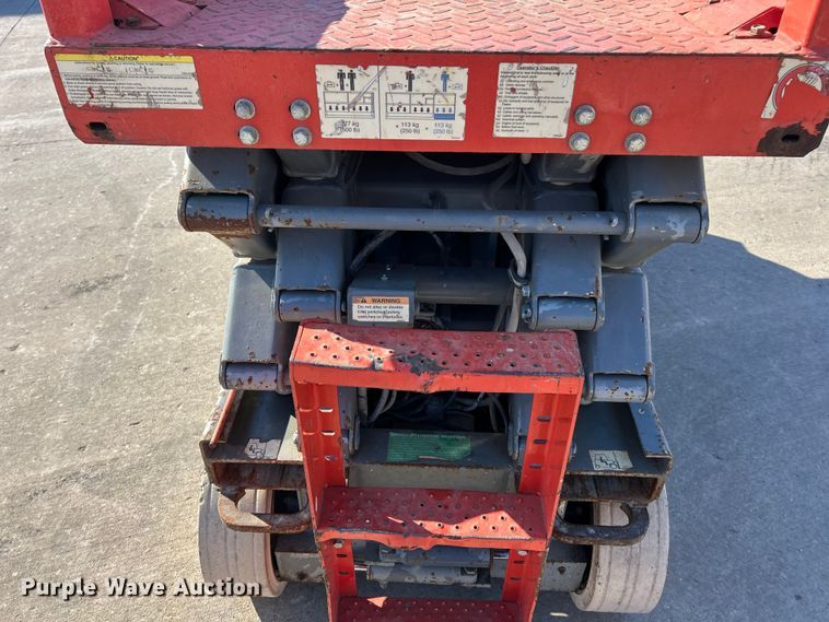 image for item ET6948 2008 Skyjack SJIII 3226 scissor lift