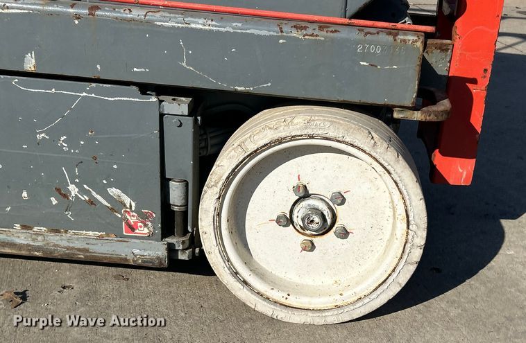 image for item ET6948 2008 Skyjack SJIII 3226 scissor lift