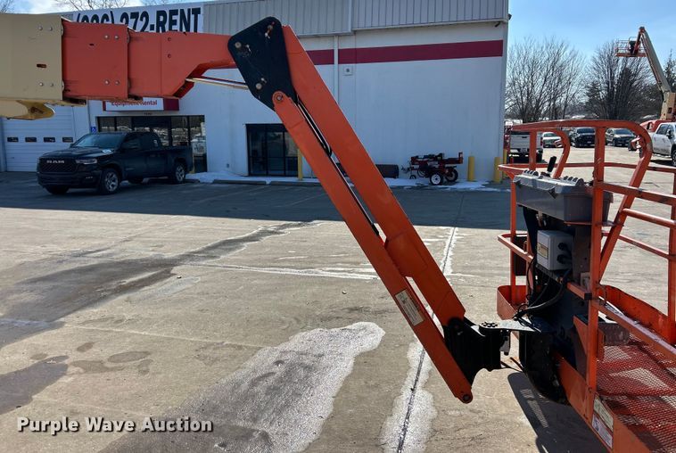 image for item ET6949 2006 JLG 660SJ boom lift