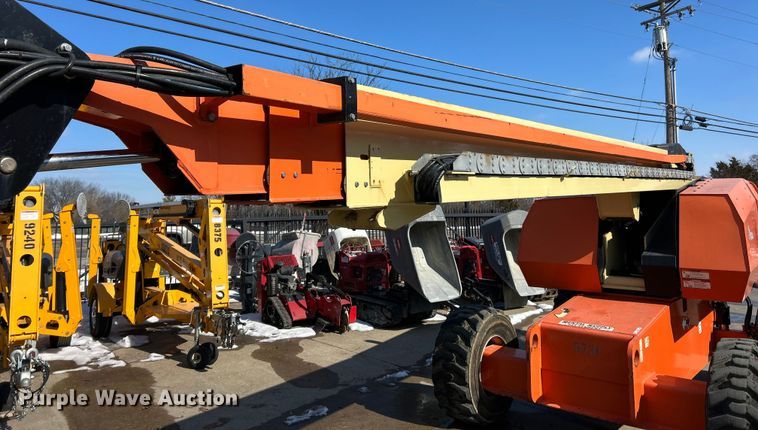 image for item ET6949 2006 JLG 660SJ boom lift