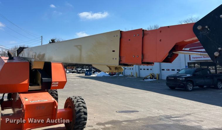 image for item ET6949 2006 JLG 660SJ boom lift