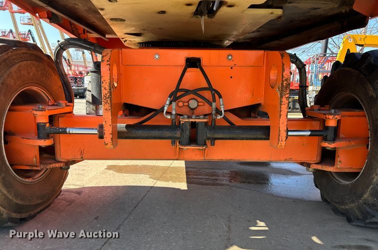 image for item ET6949 2006 JLG 660SJ boom lift