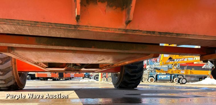 image for item ET6949 2006 JLG 660SJ boom lift