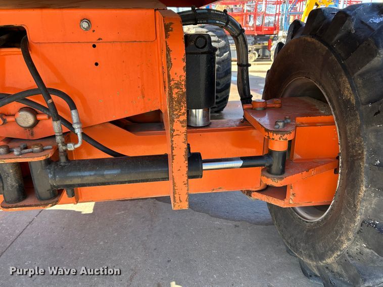 image for item ET6949 2006 JLG 660SJ boom lift