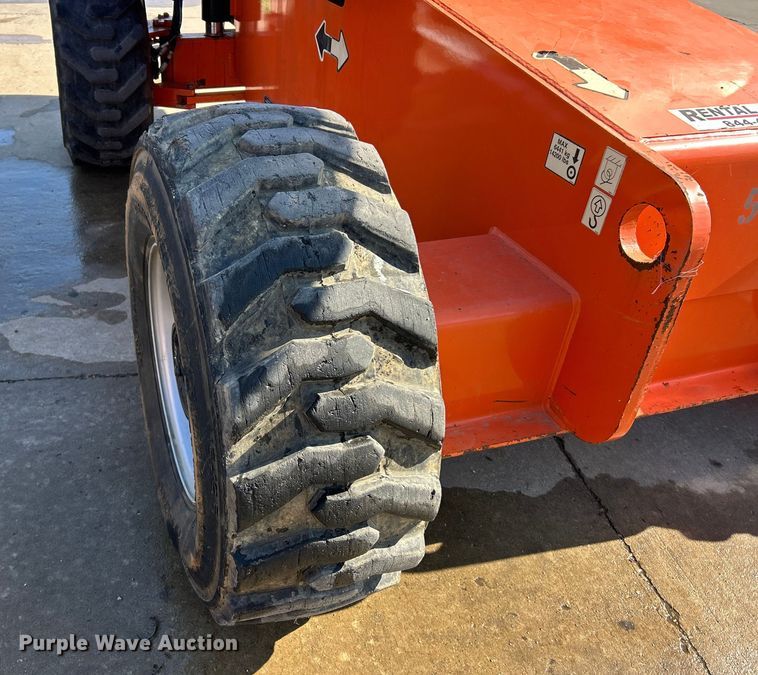 image for item ET6949 2006 JLG 660SJ boom lift