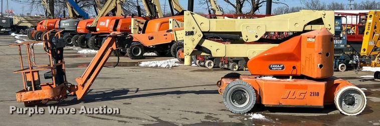 image for item ET6950 2007 JLG E400AJP Narrow boom lift
