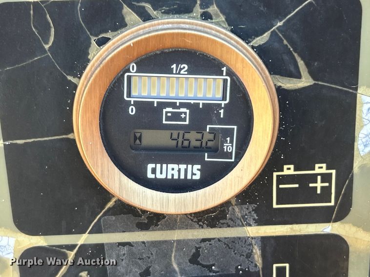 image for item ET6950 2007 JLG E400AJP Narrow boom lift