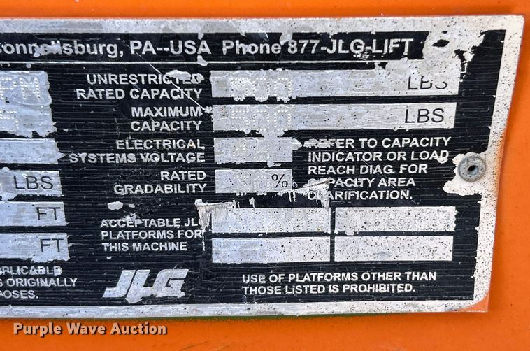 image for item ET6950 2007 JLG E400AJP Narrow boom lift