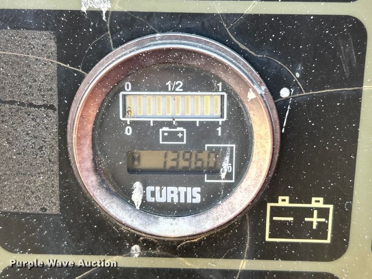 image for item ET6951 2007 JLG E400AJP Narrow boom lift