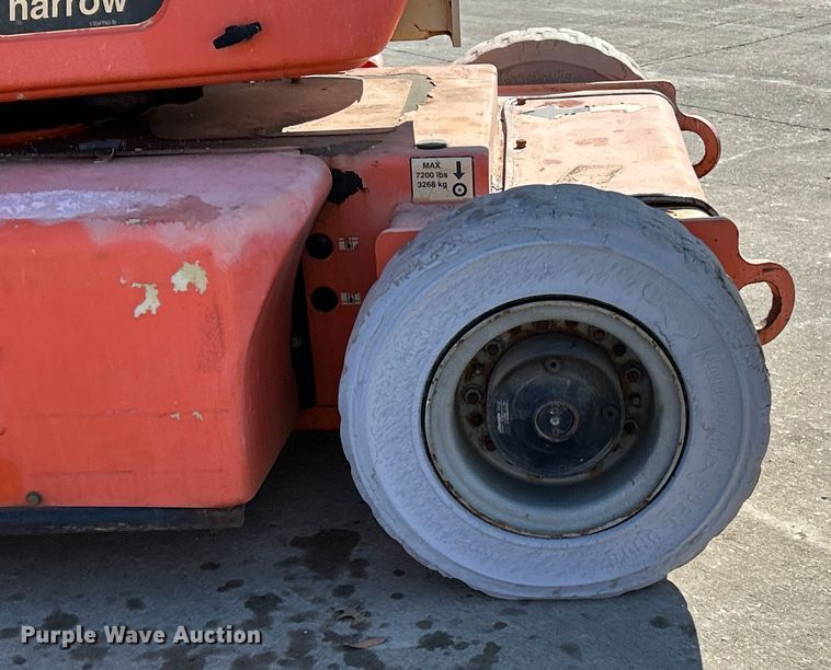 image for item ET6951 2007 JLG E400AJP Narrow boom lift