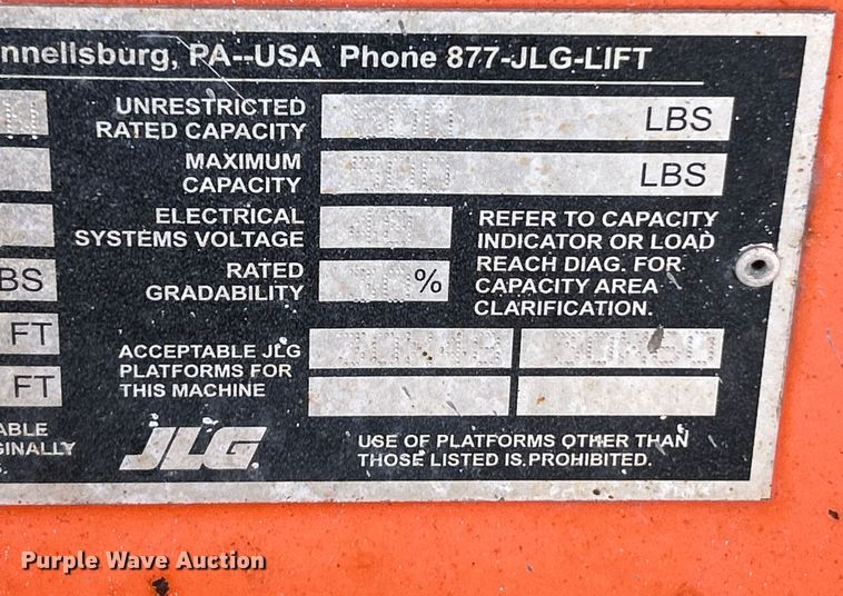 image for item ET6951 2007 JLG E400AJP Narrow boom lift
