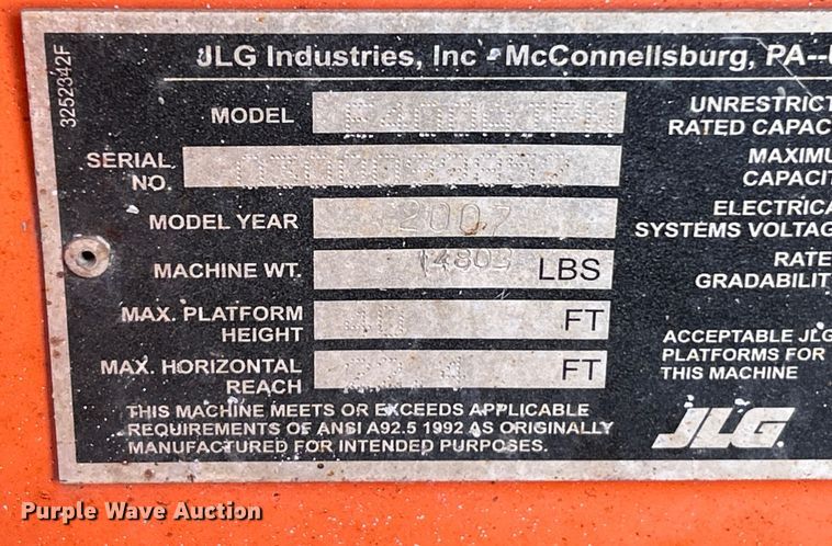 image for item ET6951 2007 JLG E400AJP Narrow boom lift