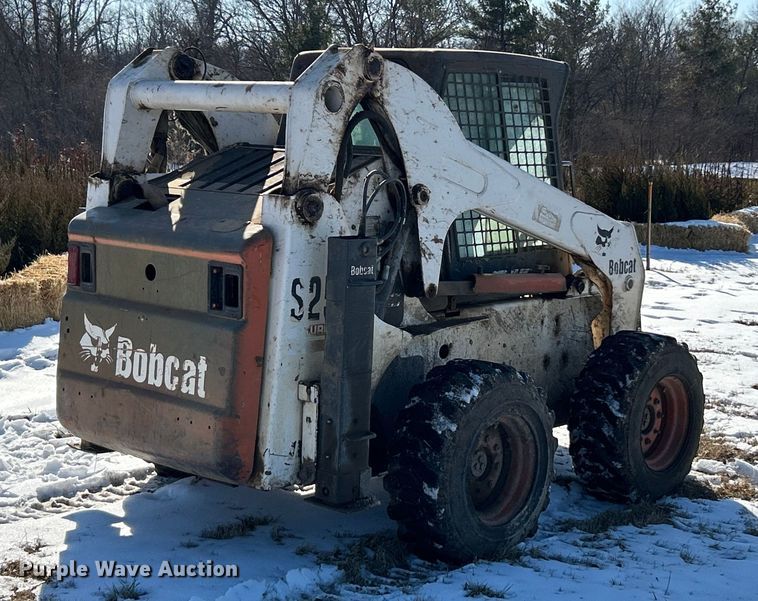 image for item ET6952 2003 Bobcat S250 skid steer loader