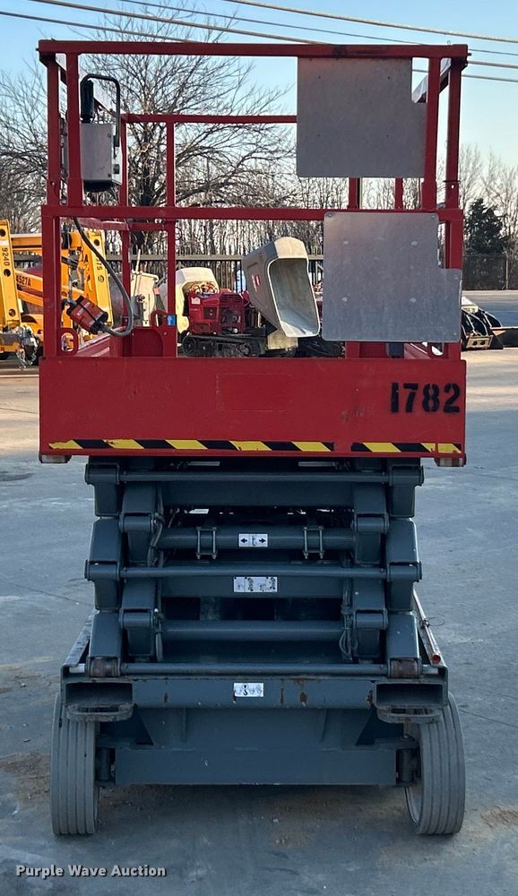image for item ET6979 2007 Skyjack SJIII 4632 scissor lift