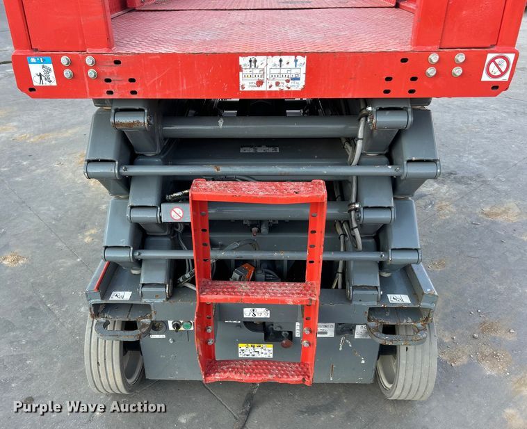 image for item ET6979 2007 Skyjack SJIII 4632 scissor lift