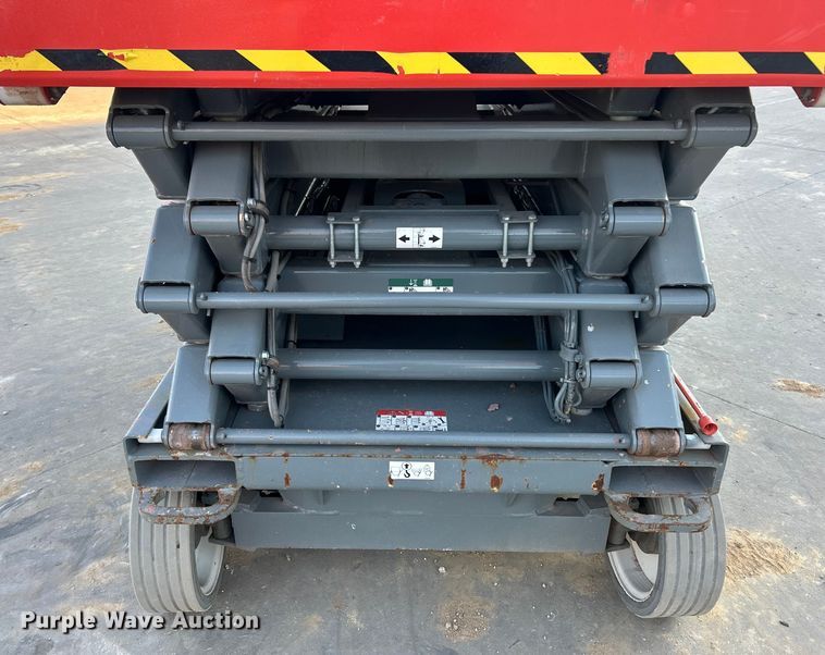 image for item ET6979 2007 Skyjack SJIII 4632 scissor lift