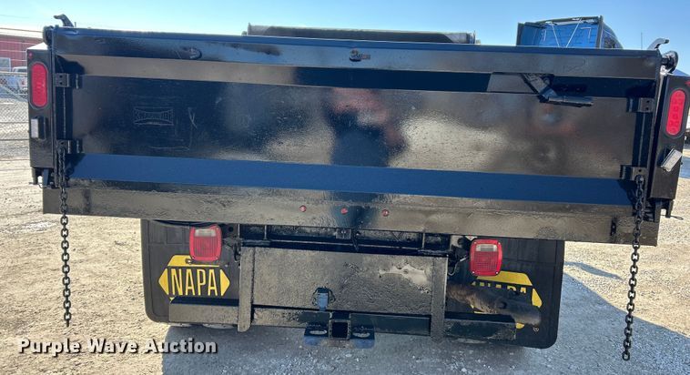 image for item ET6987 2012 Ford F550 Super Duty XL dump truck