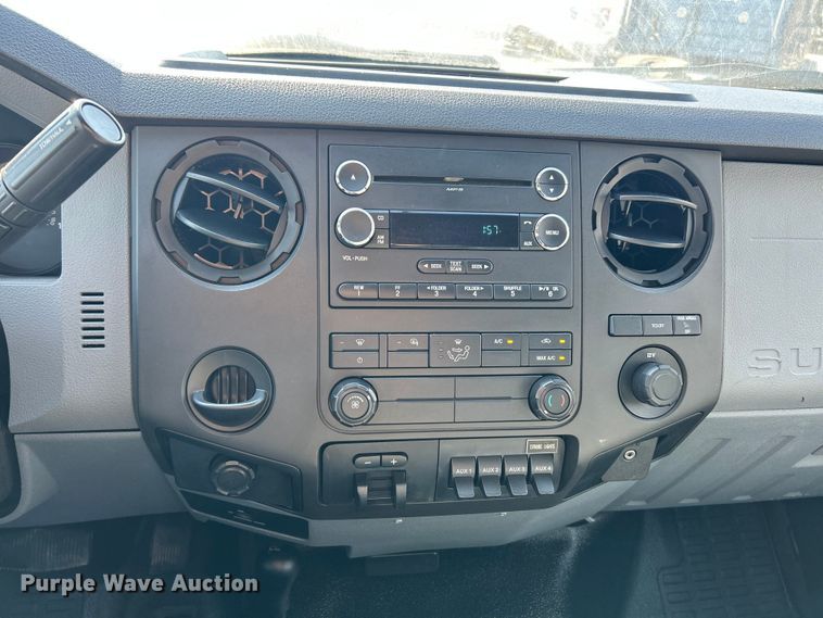 image for item ET6987 2012 Ford F550 Super Duty XL dump truck