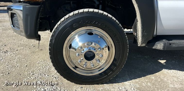 image for item ET6987 2012 Ford F550 Super Duty XL dump truck